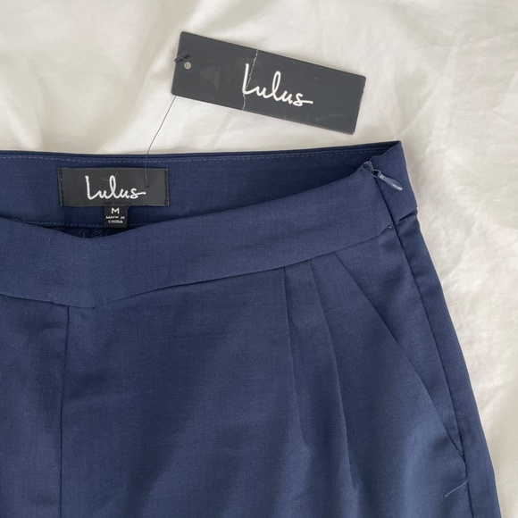 Lulu's Kick It Navy Blue Pants *BRAND NEW WITH TAG* (M) - Picture 2 of 2